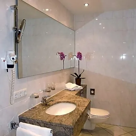 Hotel Grainauer Hof 3*